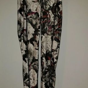 Labellamafia Black Floral Athletic Pants Legging S